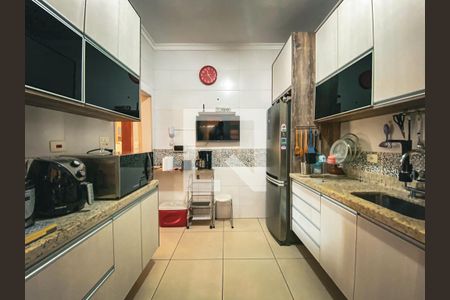 Casa à venda com 187m², 3 quartos e 2 vagasCozinha 