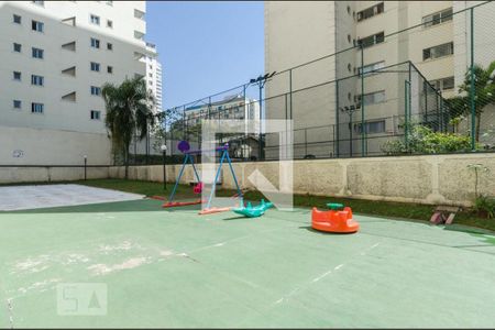 Apartamento à venda com 107m², 3 quartos e 1 vaga Apartamento à venda com 107m², 3 quartos e 1 vagaÁrea comum - Playground