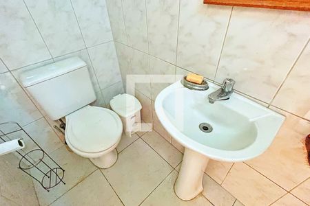 Casa à venda com 218m², 2 quartos e 5 vagas Casa à venda com 218m², 2 quartos e 5 vagasLavabo 2