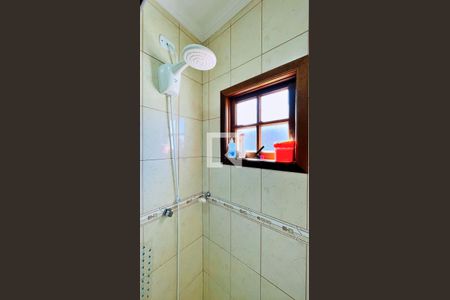 Casa à venda com 218m², 2 quartos e 5 vagas Casa à venda com 218m², 2 quartos e 5 vagasBanheiro da Suíte 1