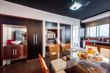 Apartamento para alugar com 190m², 3 quartos e 2 vagas Apartamento para alugar com 190m², 3 quartos e 2 vagasCozinha