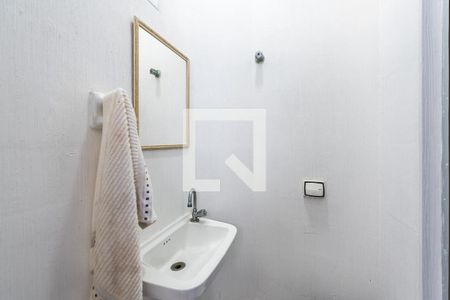 Apartamento para alugar com 190m², 3 quartos e 2 vagas Apartamento para alugar com 190m², 3 quartos e 2 vagasBanheiro de serviço