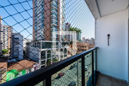 Apartamento para alugar com 190m², 3 quartos e 2 vagas Apartamento para alugar com 190m², 3 quartos e 2 vagasVaranda