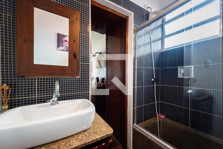 Apartamento para alugar com 190m², 3 quartos e 2 vagas Apartamento para alugar com 190m², 3 quartos e 2 vagasBanheiro suíte 1