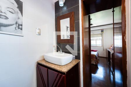 Apartamento para alugar com 190m², 3 quartos e 2 vagas Apartamento para alugar com 190m², 3 quartos e 2 vagasBanheiro suíte 1