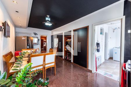 Apartamento para alugar com 190m², 3 quartos e 2 vagas Apartamento para alugar com 190m², 3 quartos e 2 vagasCozinha