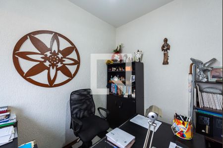 Apartamento para alugar com 190m², 3 quartos e 2 vagas Apartamento para alugar com 190m², 3 quartos e 2 vagasEscritório - home office