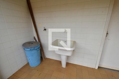 Casa à venda com 345m², 4 quartos e 10 vagasÁrea de Serviço