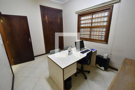 Casa à venda com 345m², 4 quartos e 10 vagasQuarto 2