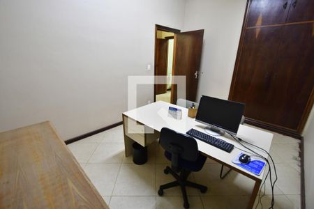 Casa à venda com 345m², 4 quartos e 10 vagasQuarto 2