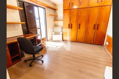 Apartamento à venda com 198m², 4 quartos e 4 vagasSuíte 3