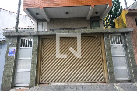 Casa à venda com 211m², 3 quartos e 4 vagasFachada