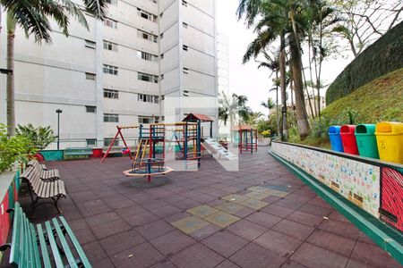 Apartamento à venda com 92m², 4 quartos e 1 vaga Apartamento à venda com 92m², 4 quartos e 1 vagaÁrea comum - Playground