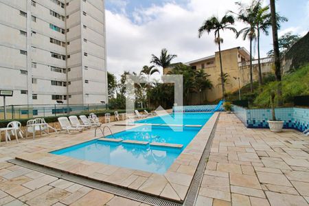 Apartamento à venda com 92m², 4 quartos e 1 vaga Apartamento à venda com 92m², 4 quartos e 1 vagaÁrea comum - Piscina