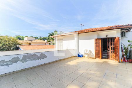 Casa à venda com 225m², 4 quartos e 2 vagas Casa à venda com 225m², 4 quartos e 2 vagasVaranda Suíte 2