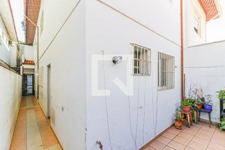 Casa à venda com 225m², 4 quartos e 2 vagas Casa à venda com 225m², 4 quartos e 2 vagasÁrea de Serviço