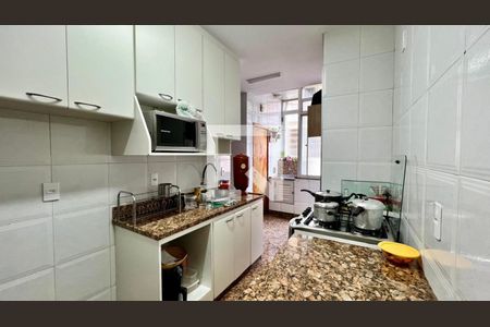 Apartamento à venda com 120m², 4 quartos e 1 vaga Apartamento à venda com 120m², 4 quartos e 1 vagaCozinha