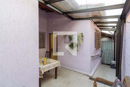 Casa à venda com 240m², 3 quartos e 4 vagasQuintal