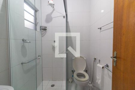 Casa à venda com 240m², 3 quartos e 4 vagasBanheiro da Suíte 1