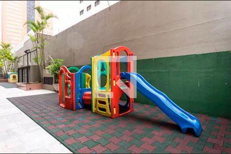 Apartamento à venda com 149m², 4 quartos e 2 vagasÁrea comum - Playground