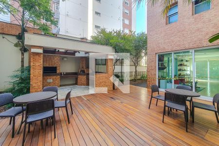 Apartamento à venda com 151m², 3 quartos e 3 vagas Apartamento à venda com 151m², 3 quartos e 3 vagasÁrea comum - Churrasqueira