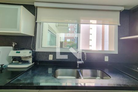 Apartamento à venda com 151m², 3 quartos e 3 vagas Apartamento à venda com 151m², 3 quartos e 3 vagascozinha