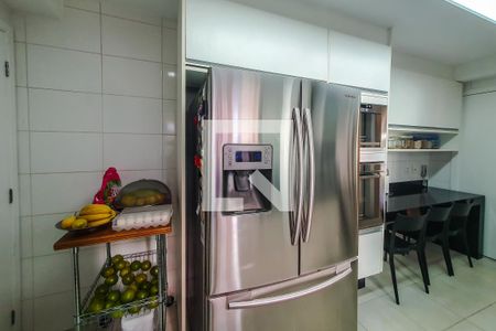 Apartamento à venda com 151m², 3 quartos e 3 vagas Apartamento à venda com 151m², 3 quartos e 3 vagascozinha
