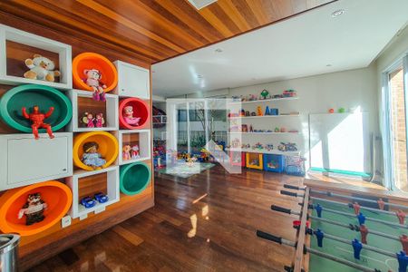 Apartamento à venda com 151m², 3 quartos e 3 vagas Apartamento à venda com 151m², 3 quartos e 3 vagasBrinquedoteca