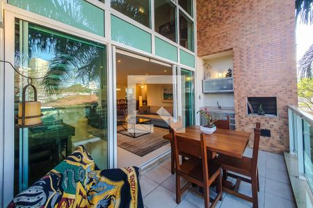 Apartamento à venda com 151m², 3 quartos e 3 vagas Apartamento à venda com 151m², 3 quartos e 3 vagasvaranda