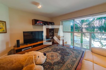 Apartamento à venda com 151m², 3 quartos e 3 vagas Apartamento à venda com 151m², 3 quartos e 3 vagassala tv