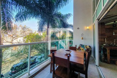 Apartamento à venda com 151m², 3 quartos e 3 vagas Apartamento à venda com 151m², 3 quartos e 3 vagasvaranda