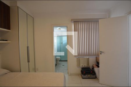 Apartamento à venda com 114m², 4 quartos e 2 vagasQuarto 2 Suite