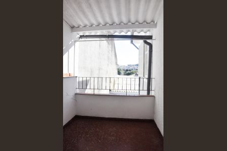 Casa à venda com 212m², 3 quartos e 1 vaga Casa à venda com 212m², 3 quartos e 1 vagaCasa 01 - Área de Serviço