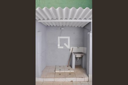 Casa à venda com 212m², 3 quartos e 1 vaga Casa à venda com 212m², 3 quartos e 1 vagaCasa 03 - Quintal e Área de Serviço