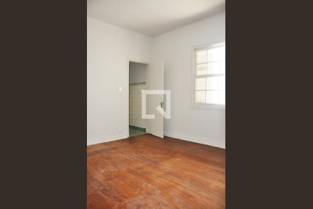 Casa à venda com 212m², 3 quartos e 1 vaga Casa à venda com 212m², 3 quartos e 1 vagaCasa 01 - Quarto