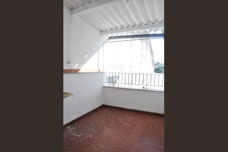 Casa à venda com 212m², 3 quartos e 1 vaga Casa à venda com 212m², 3 quartos e 1 vagaCasa 01 - Área de Serviço