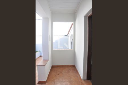 Casa à venda com 212m², 3 quartos e 1 vaga Casa à venda com 212m², 3 quartos e 1 vagaCasa 01 - Hall de entrada