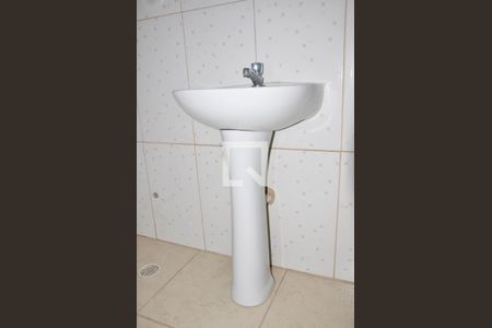 Casa à venda com 212m², 3 quartos e 1 vaga Casa à venda com 212m², 3 quartos e 1 vagaCasa 01 - Banheiro