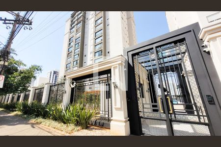 Apartamento à venda com 83m², 2 quartos e 2 vagasFachada e portaria