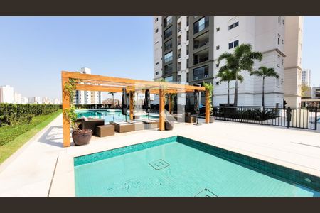 Apartamento à venda com 83m², 2 quartos e 2 vagasÁrea comum - Piscina