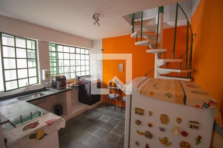 Casa à venda com 250m², 2 quartos e 3 vagas