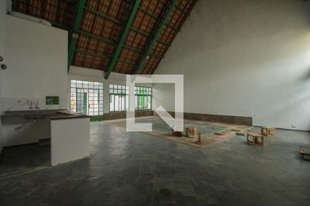 Casa à venda com 250m², 2 quartos e 3 vagas