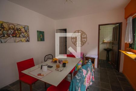 Casa à venda com 250m², 2 quartos e 3 vagas