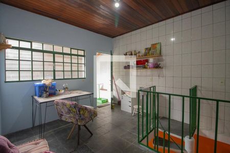 Casa à venda com 250m², 2 quartos e 3 vagas