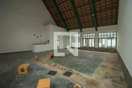 Casa à venda com 250m², 2 quartos e 3 vagas