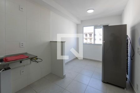 Sala/Cozinha de apartamento para alugar com 1 quarto, 27m² em Vila Ema, São Paulo