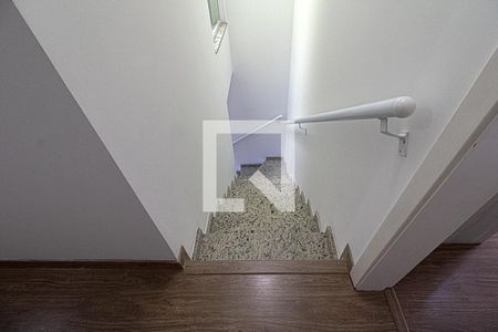 Casa à venda com 150m², 3 quartos e 3 vagasacesso para os pisos