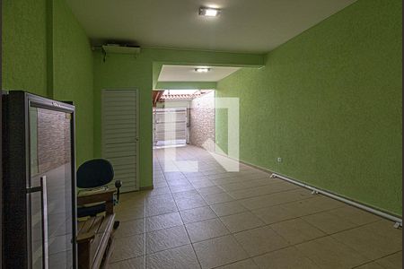 Casa à venda com 150m², 3 quartos e 3 vagasgaragem com churrasqueira