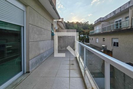 Casa de condomínio para alugar com 330m², 4 quartos e 4 vagas Casa de condomínio para alugar com 330m², 4 quartos e 4 vagasVaranda