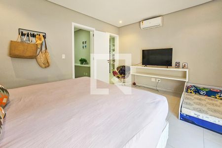 Casa de condomínio para alugar com 330m², 4 quartos e 4 vagas Casa de condomínio para alugar com 330m², 4 quartos e 4 vagasSuite 1